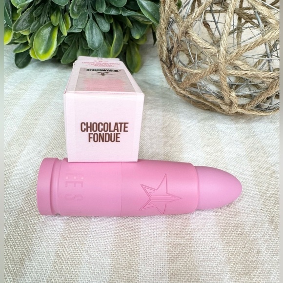 Jeffree Star Velvet Trap Matte Lipstick in Chocolate Fondue NIB - Picture 7 of 7